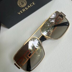VERSACE Greca Navigator Sunglasses 😎